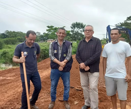 c90673_d3637c2c121f42578bc83b05f9fa08d6mv2